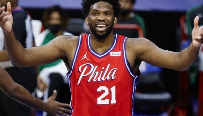  恩比德赛季报销76人冲击受阻  