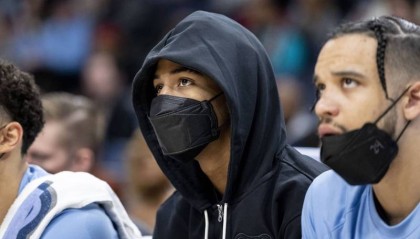  莫兰特伤退灰熊不敌国王  