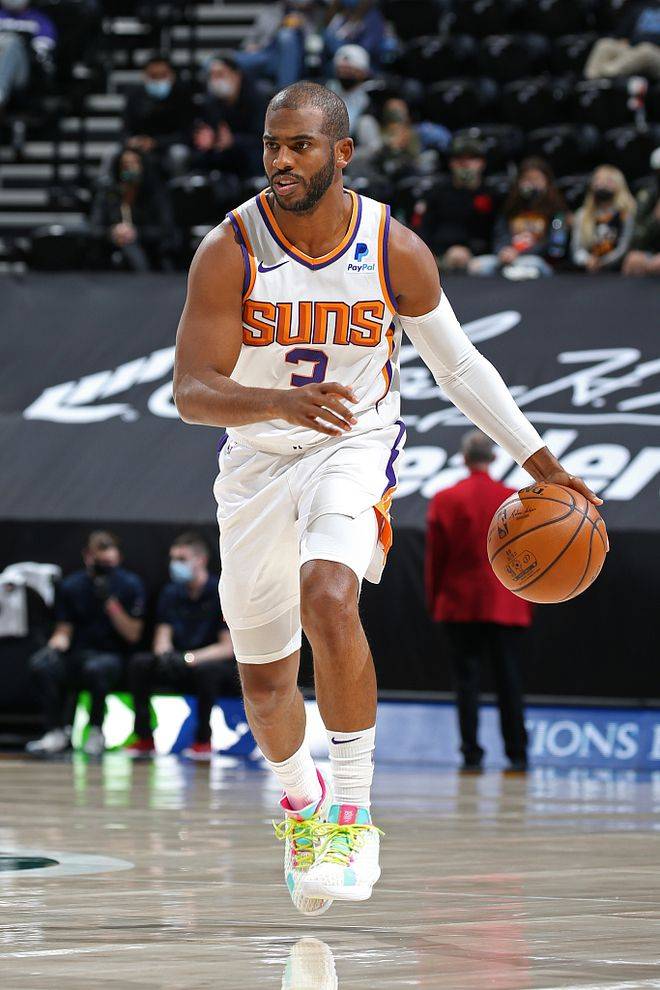  保罗16助攻太阳轻取爵士  