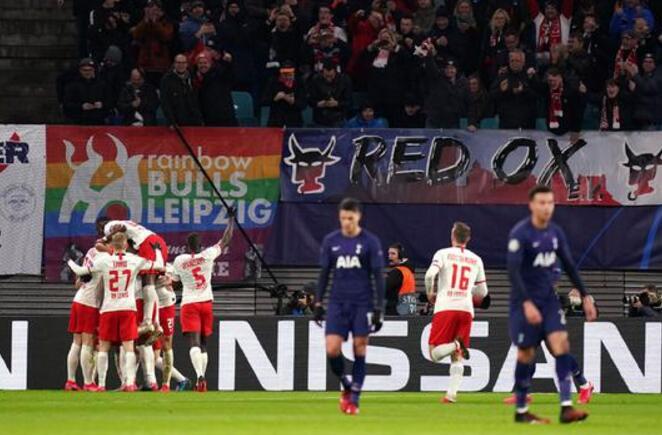  纽卡斯尔绝杀热刺挺进欧冠区  